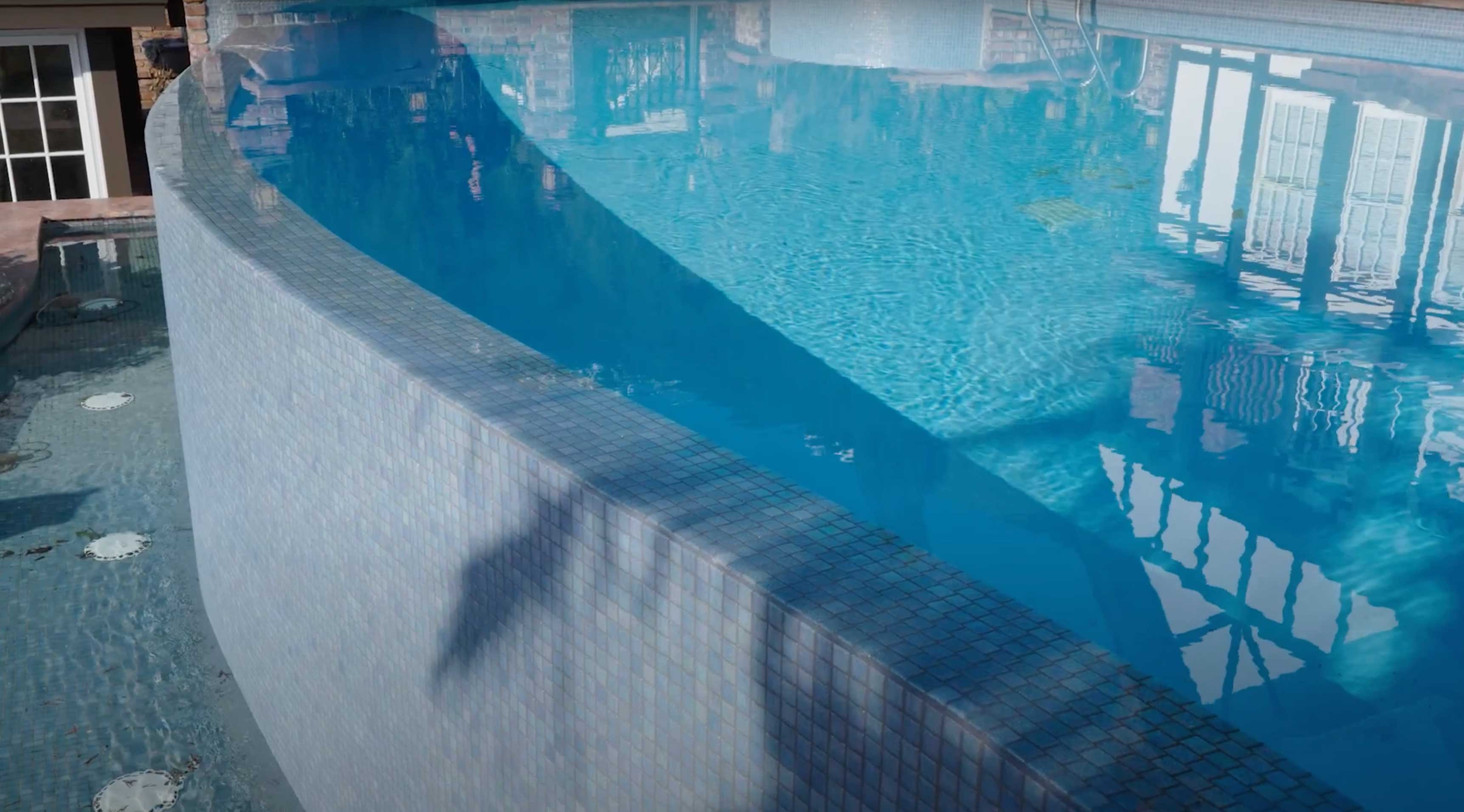 Lions Bay Luxury Pool — Lions Bay, BC
